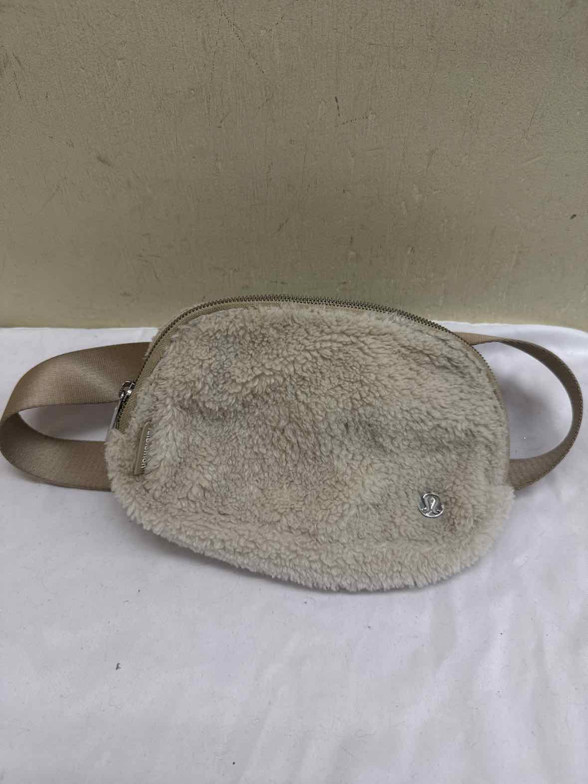 Lululemon Tan Fanny Pack – Off The Rack