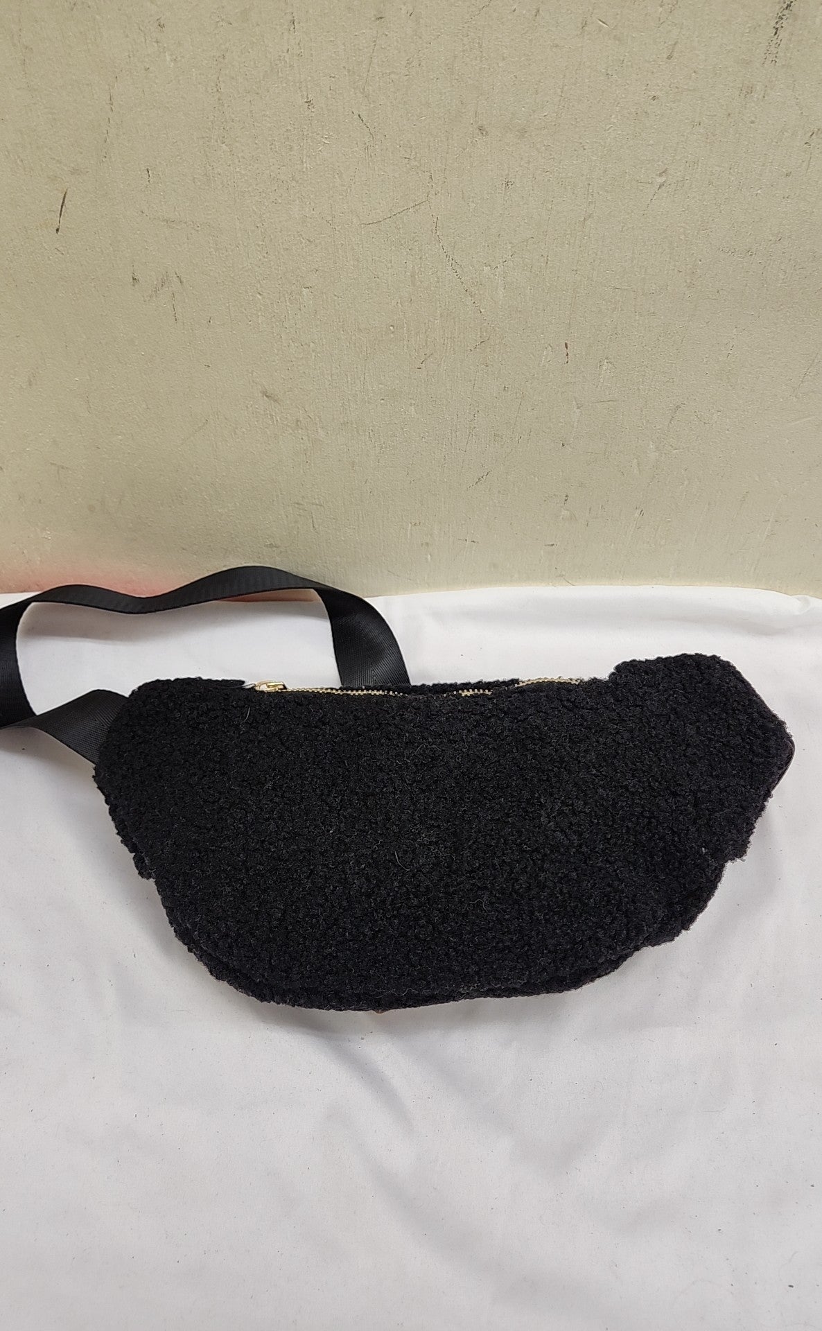 NWT Bearpaw Black Fanny Pack