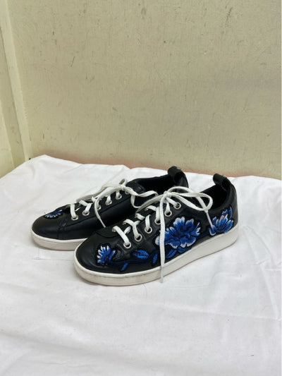 DKNY Women's Size 7 Black Sneakers