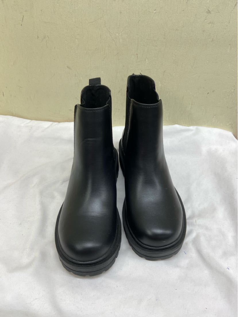 Unr8ed Women's Size 7-1/2 Black Boots Shoes
