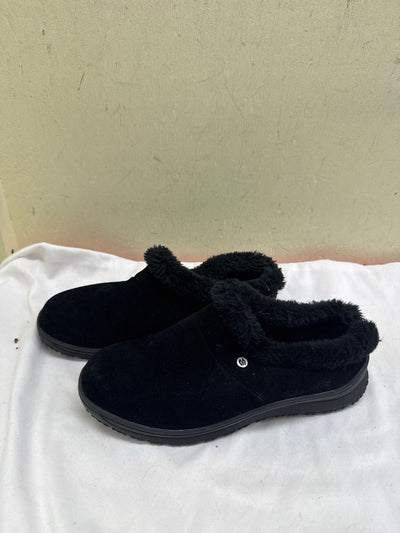 Minnetonka Women's Size 7 Black Slippers