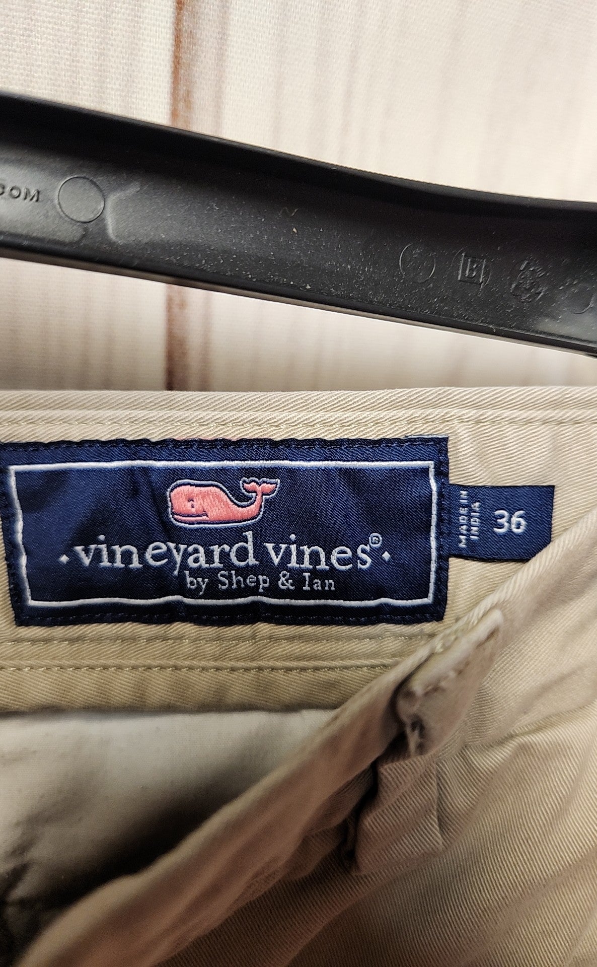 Vineyard Vines Men's Size 36 Tan Shorts