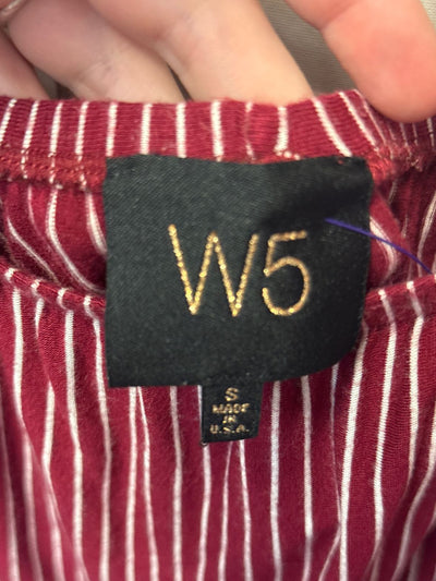 W5 Women's Size M Red Cold Shoulder Top