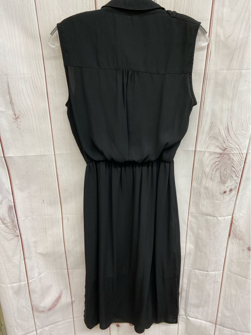 White House Black Market Women's Size 6 Black Dress