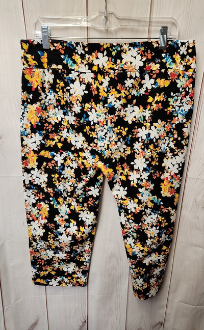 Zac & Rachel Women's Size 16 Black Floral Capris
