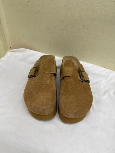 Cushionaire Women's Size 10 Tan Clogs Shoes