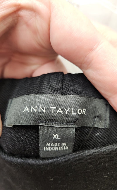Ann Taylor Women's Size XL Black Pants