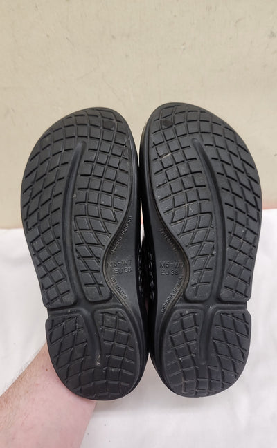 Oofos Women's Size 7 Purple Clogs Shoes