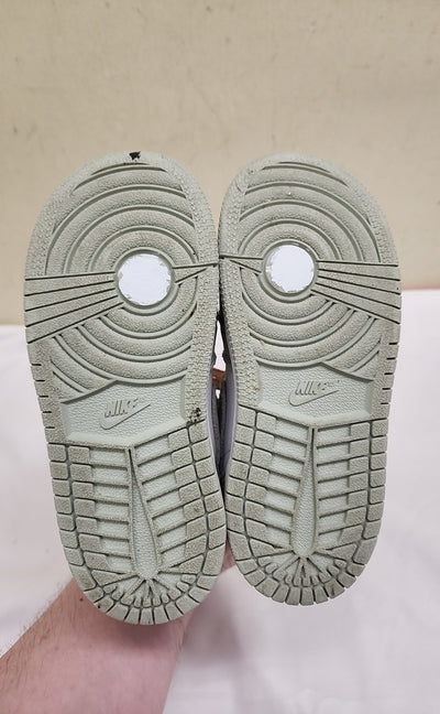 Air Jordan Boy's Size 9 White & Gray Sneakers CU 0450-002