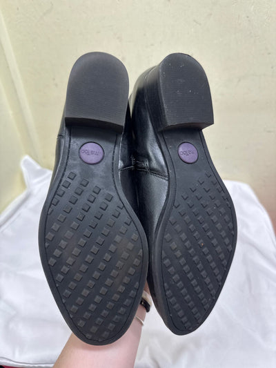 Me Too Women's Size 8-1/2 Black Boots Shoes