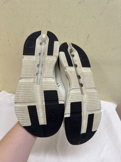 On Cloud Women's Size 10 White Sneakers Shoes
