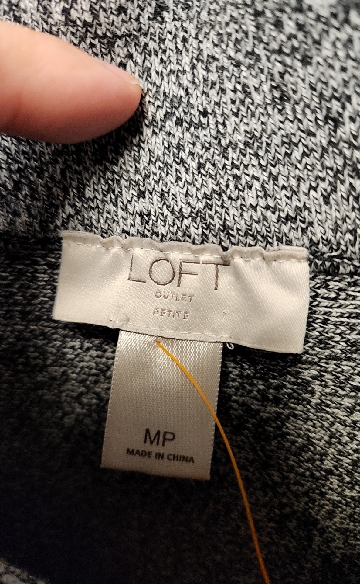 Loft Women's Size M Petite Gray Skirt