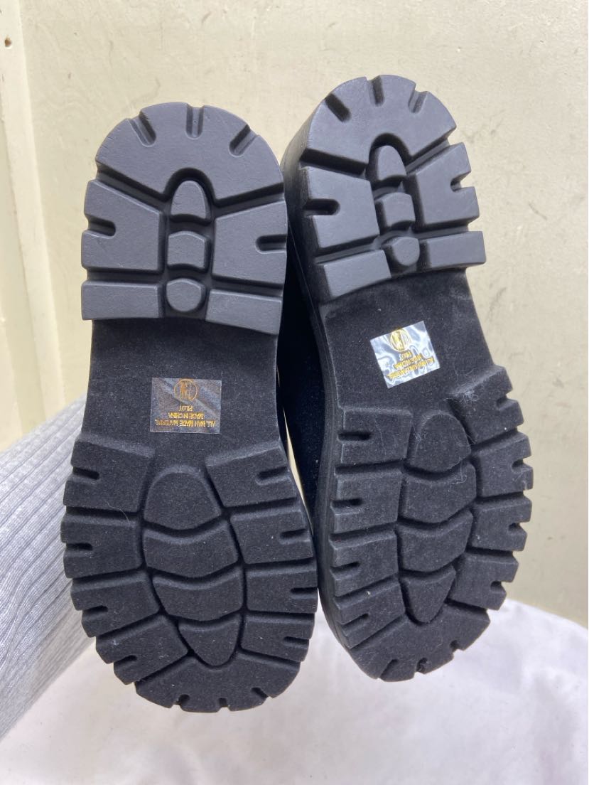 Unr8ed Women's Size 7-1/2 Black Boots Shoes