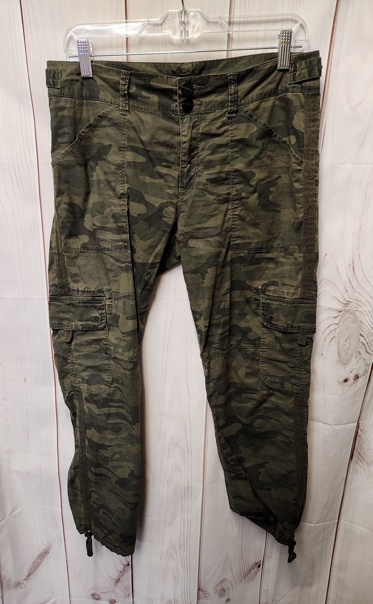 Sanctuary Women's Size 27 (3-4) Green Camo Pants