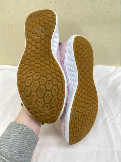 New Balance Women's Size 8 Pink Sneakers