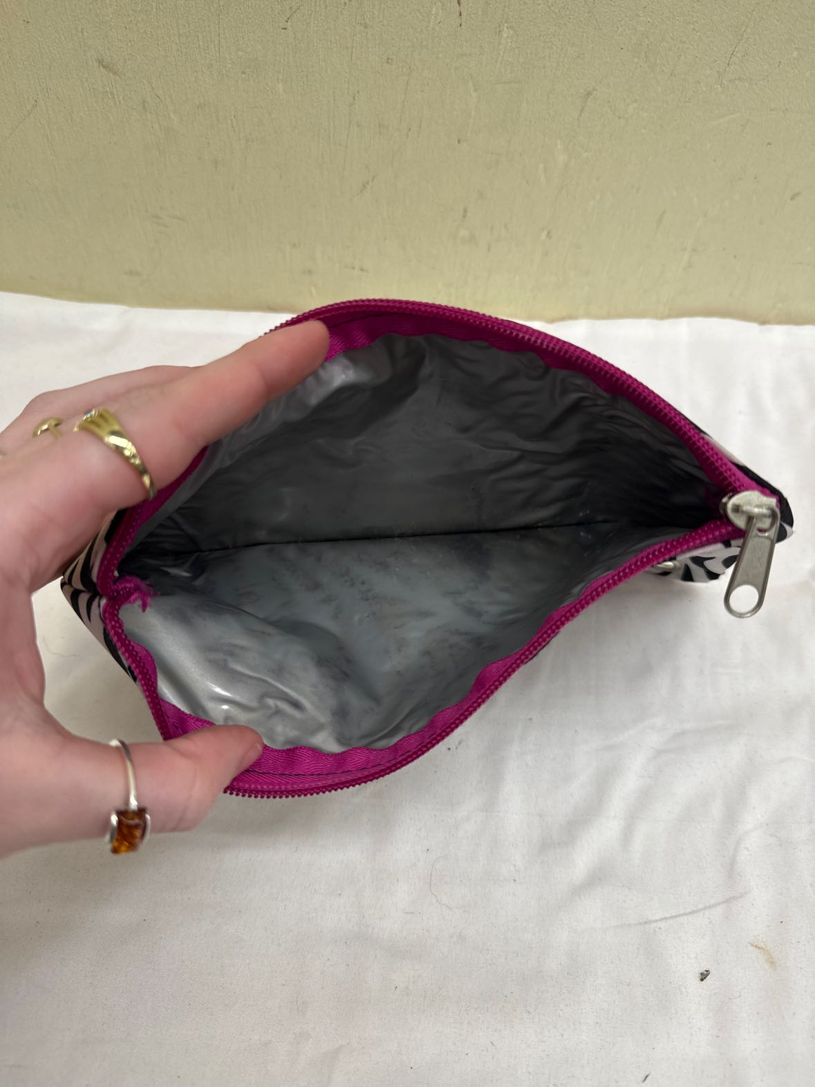 Black & White Pouch