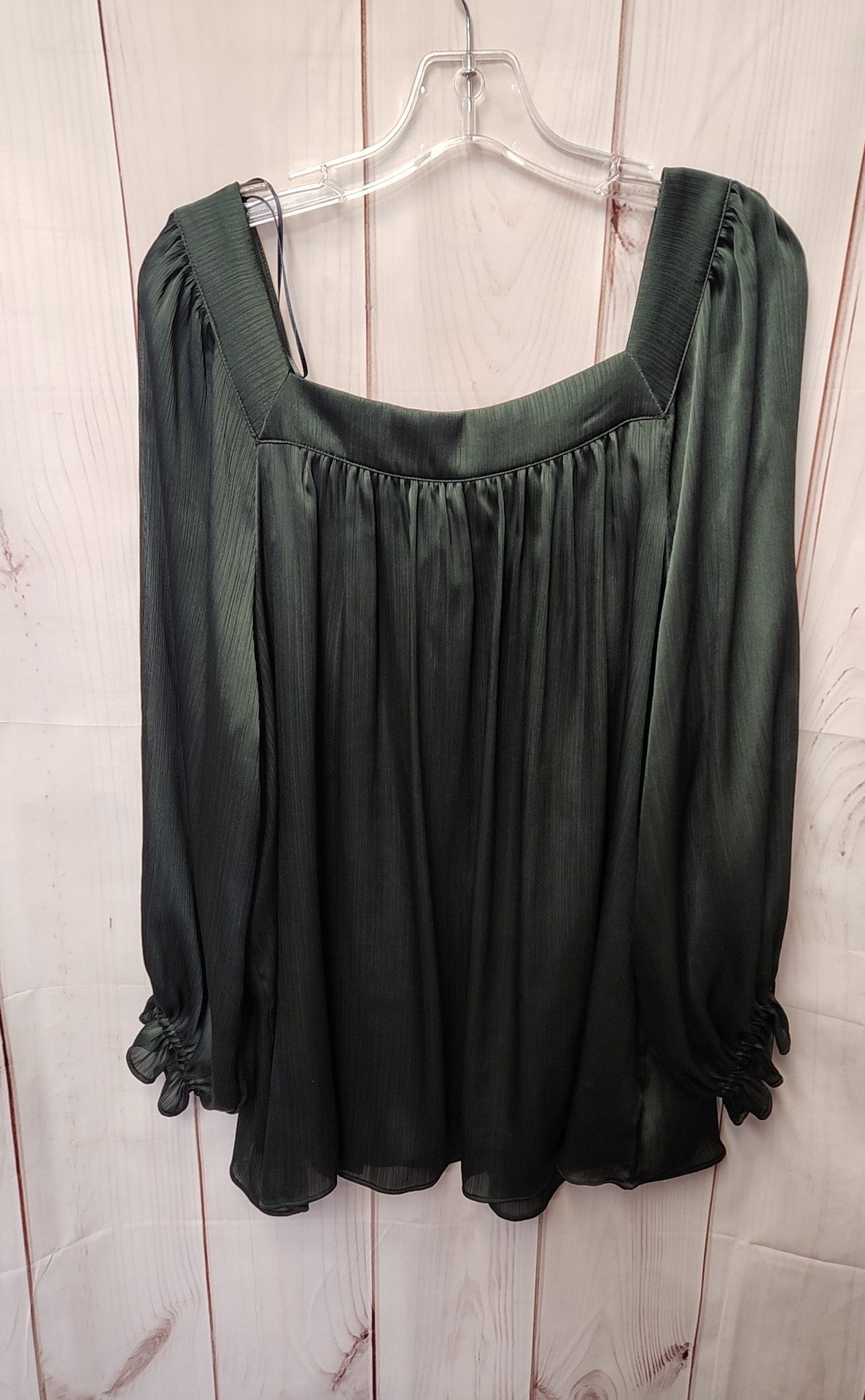 Lauren Conrad Women's Size 1X Green Long Sleeve Top