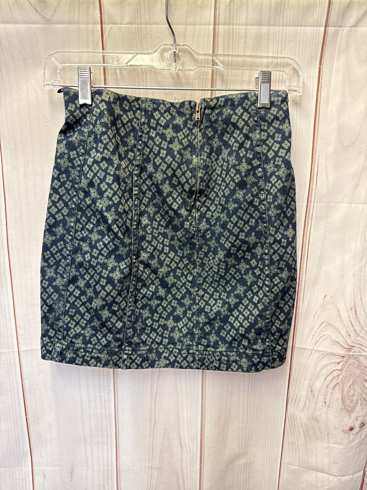 Free People Women's Size 2 Green Skirt