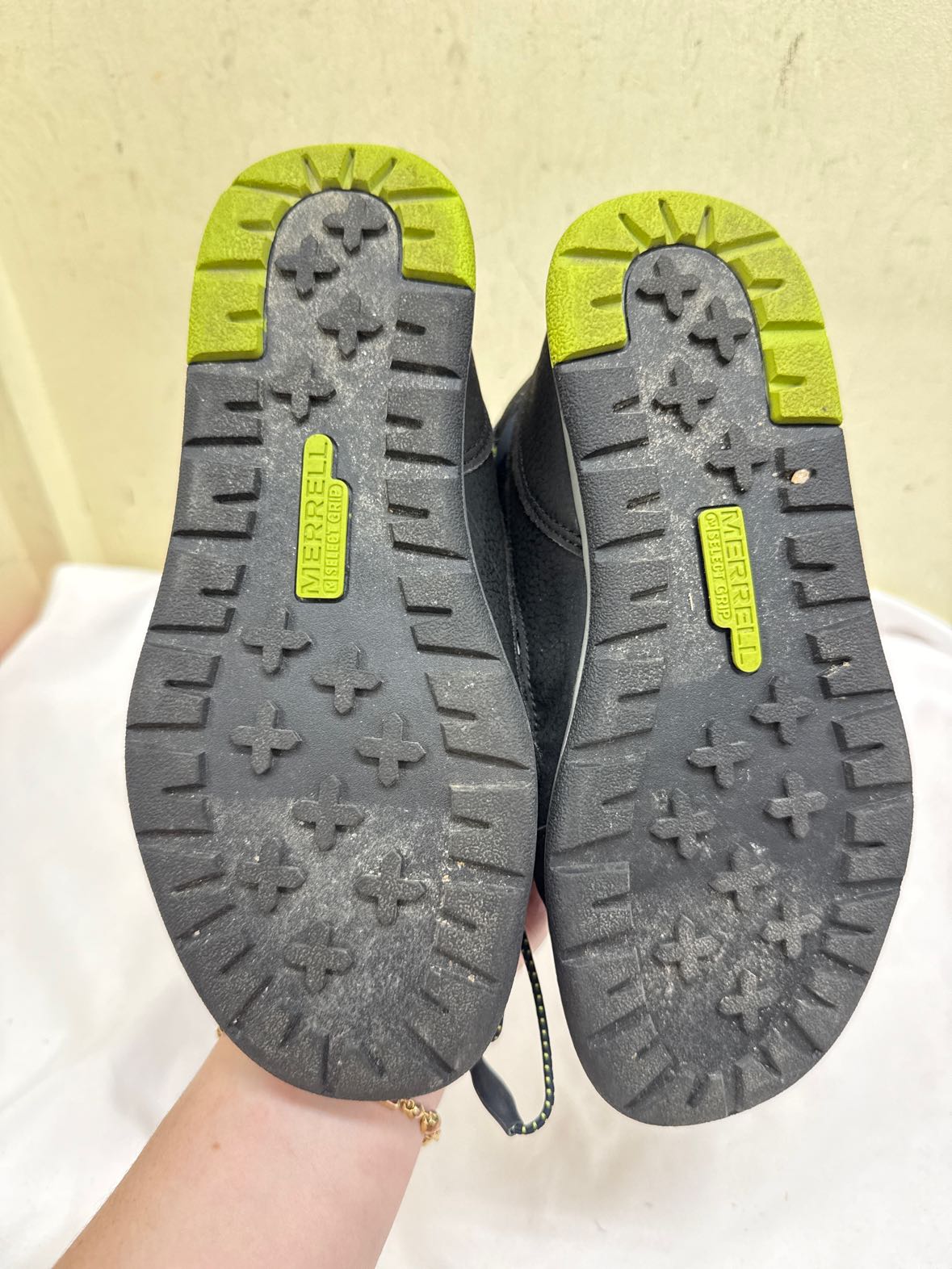 Merrell Boy's Size 3 Navy Boots