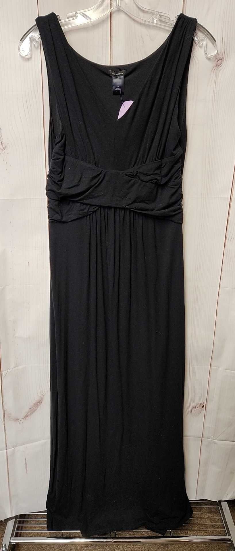 Ann Taylor Women's Size M Black Dress