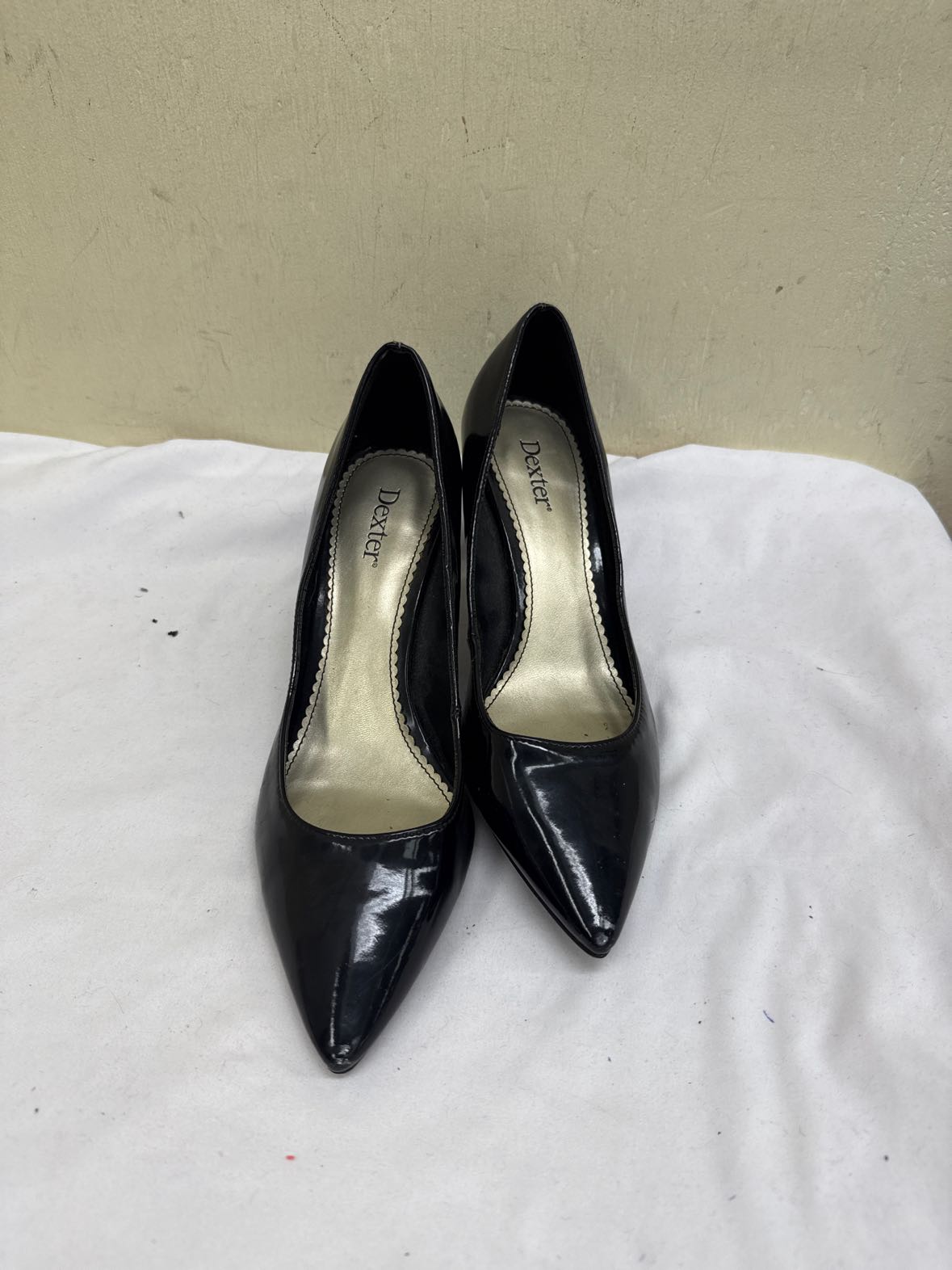 Dexter Women's Size 8 Black Pumps Shoes