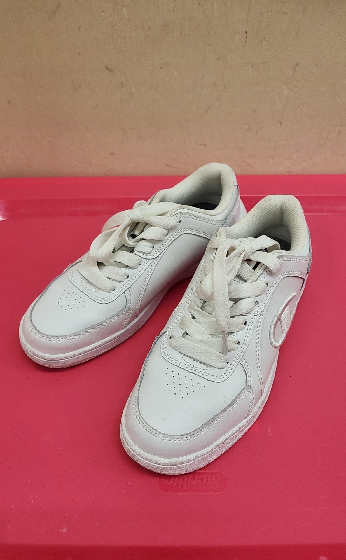 Champion Women's Size 6-1/2 White Sneakers