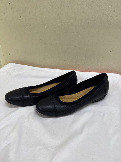 Clarks Women's Size 7-1/2 Black Flats Shoes