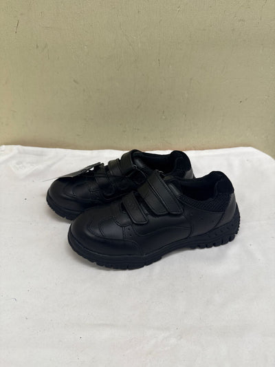 NWT Kangol Boy's Size 1 Black Shoes