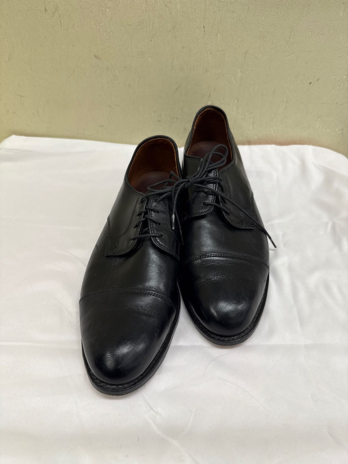 Allen Edmonds Men's Size 9-1/2 Black Shoes