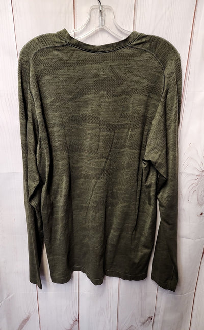 Lululemon Men's Size XL Green Shirt