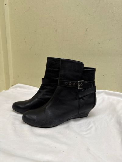 Rockport Women's Size 7-1/2 Black Boots Shoes