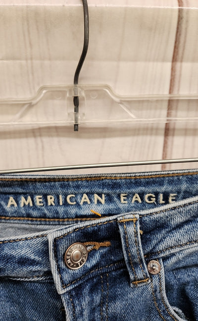 American Eagle Women's Size 26 (1-2) Blue Jeans Mom Jean