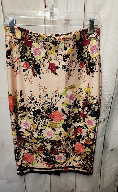 Eci Women's Size M Pink Floral Skirt