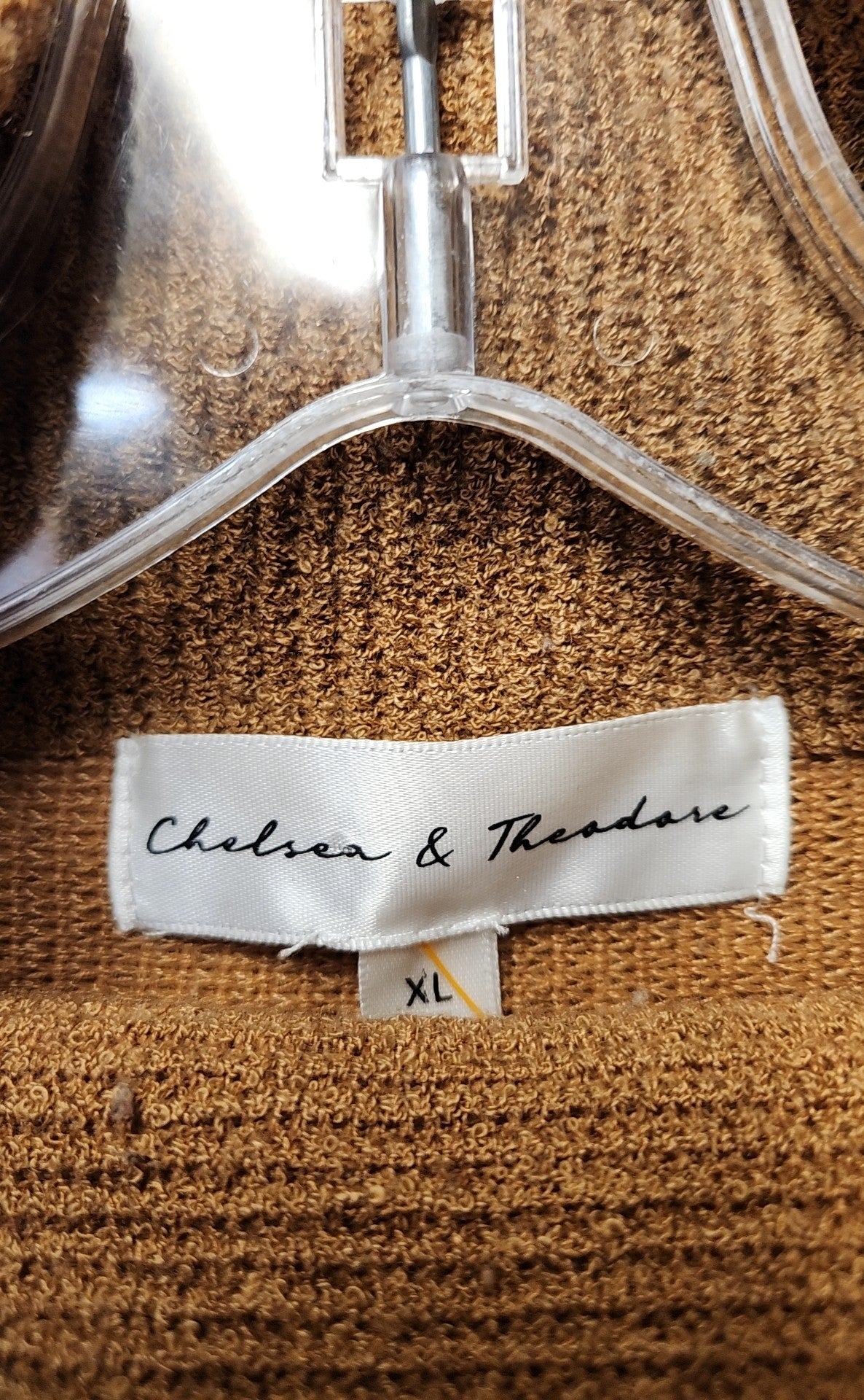 Chelsea & Theodore Women's Size XL Tan Sweater