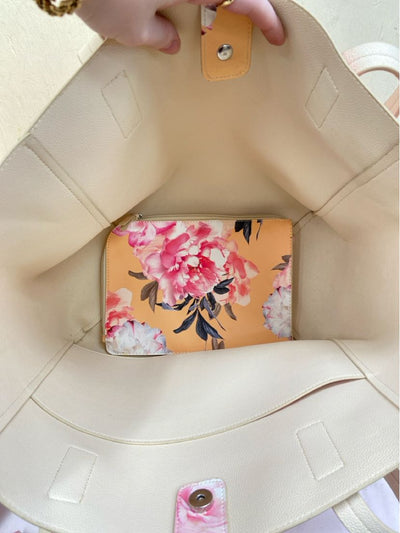 Multi-Color Floral Tote Bag w/ Pouch