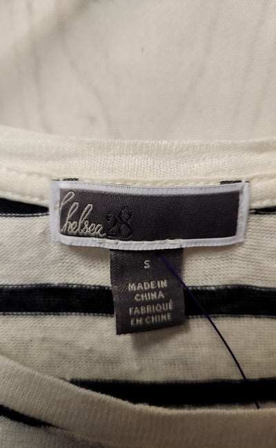 Chelsea 28 Women's Size S White & Navy Short Sleeve Top