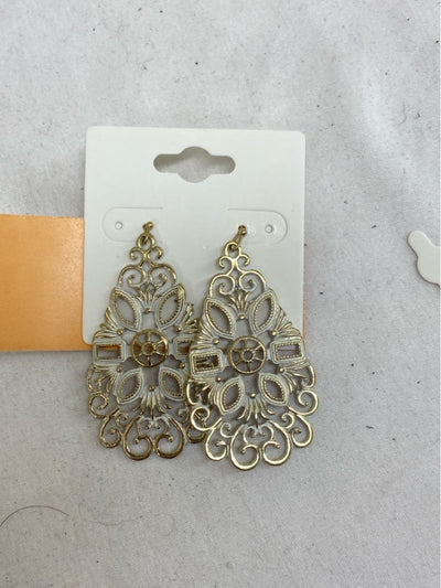 Francesca's Gold Drop Earrings