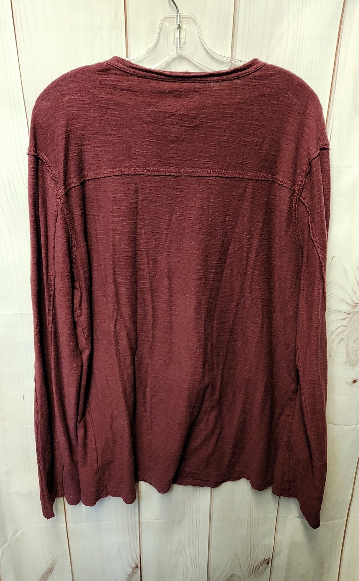 Helix Men's Size L Maroon Shirt