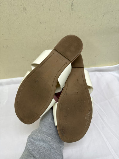 Old Navy Women's Size 9 White Sandals