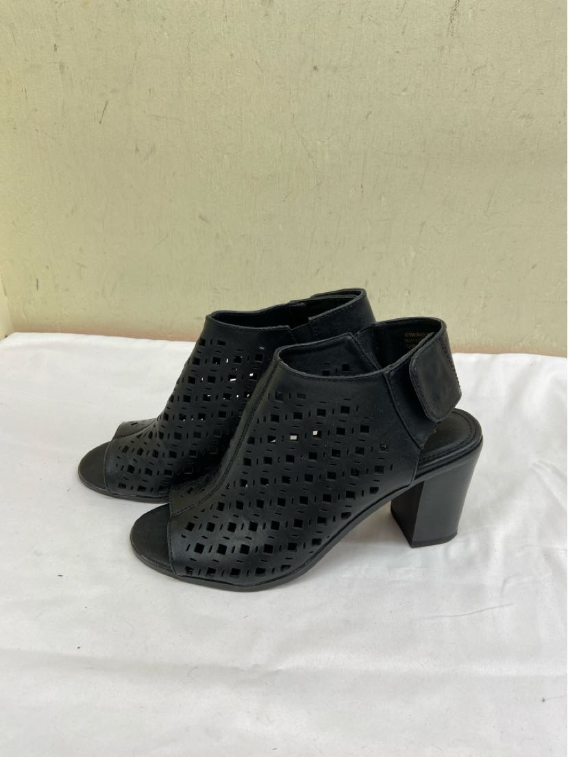 Christian Siriano Women's Size 6-1/2 Black Sandals