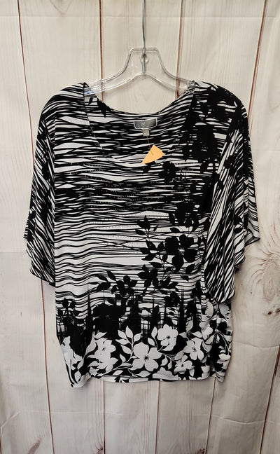 JM Collection Women's Size L Black & White Floral Short Sleeve Top