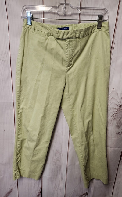 JH Collectibles Women's Size 6 Green Capris