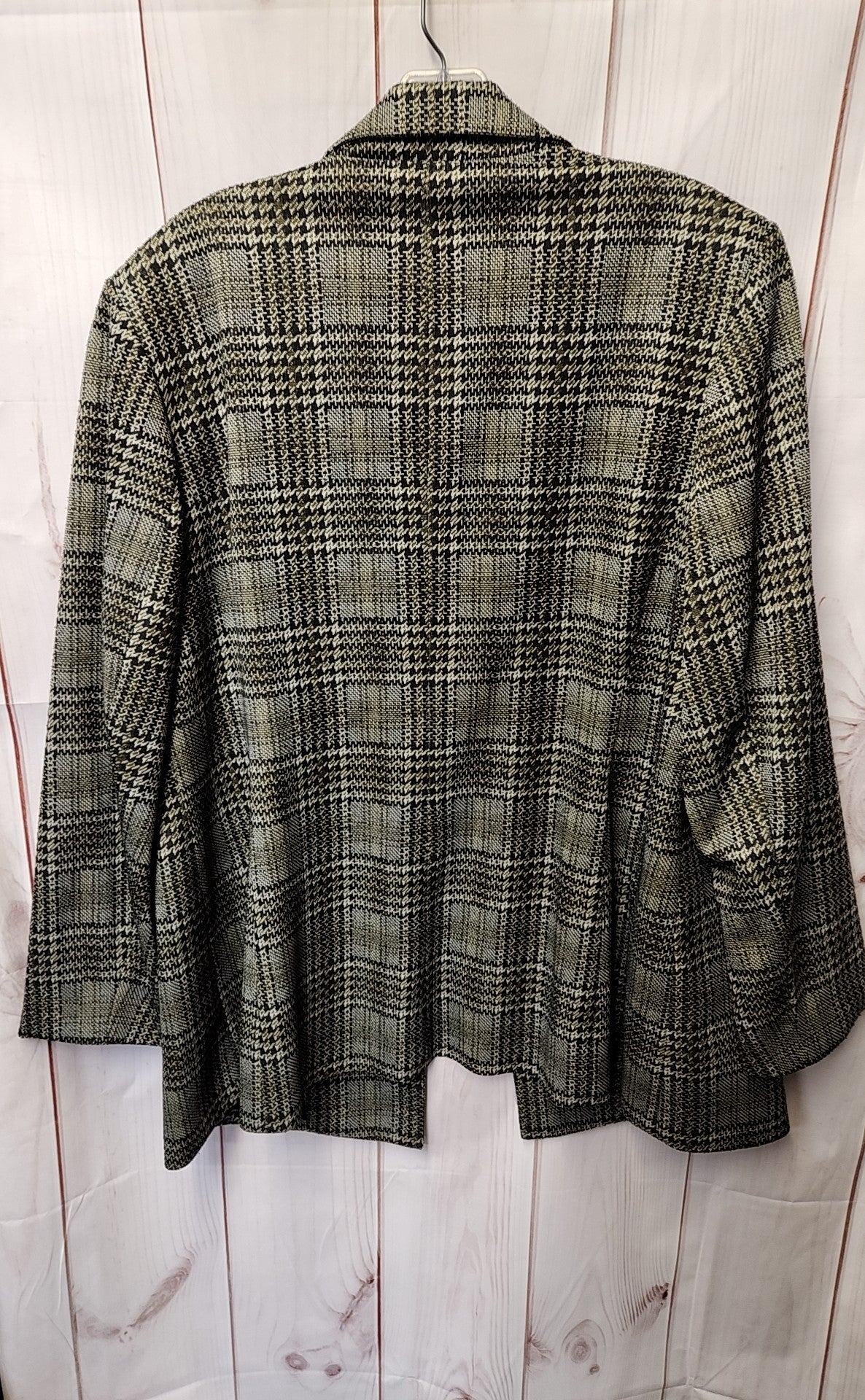 Bar III Women's Size 1X Green Jacket