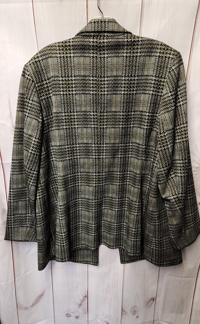 Bar III Women's Size 1X Green Jacket