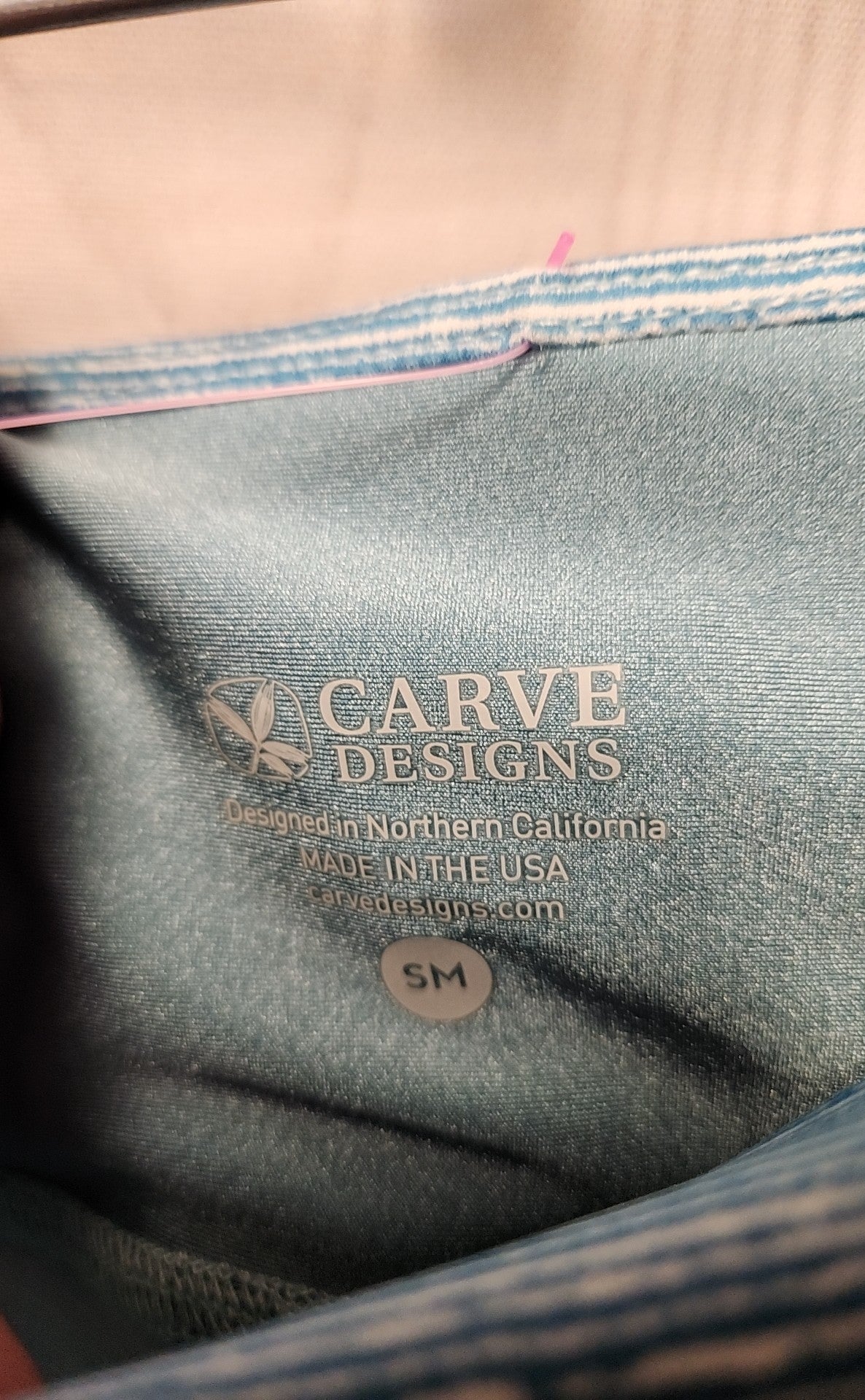 NWT Carve Designs Women's Size S Blue Active Capris