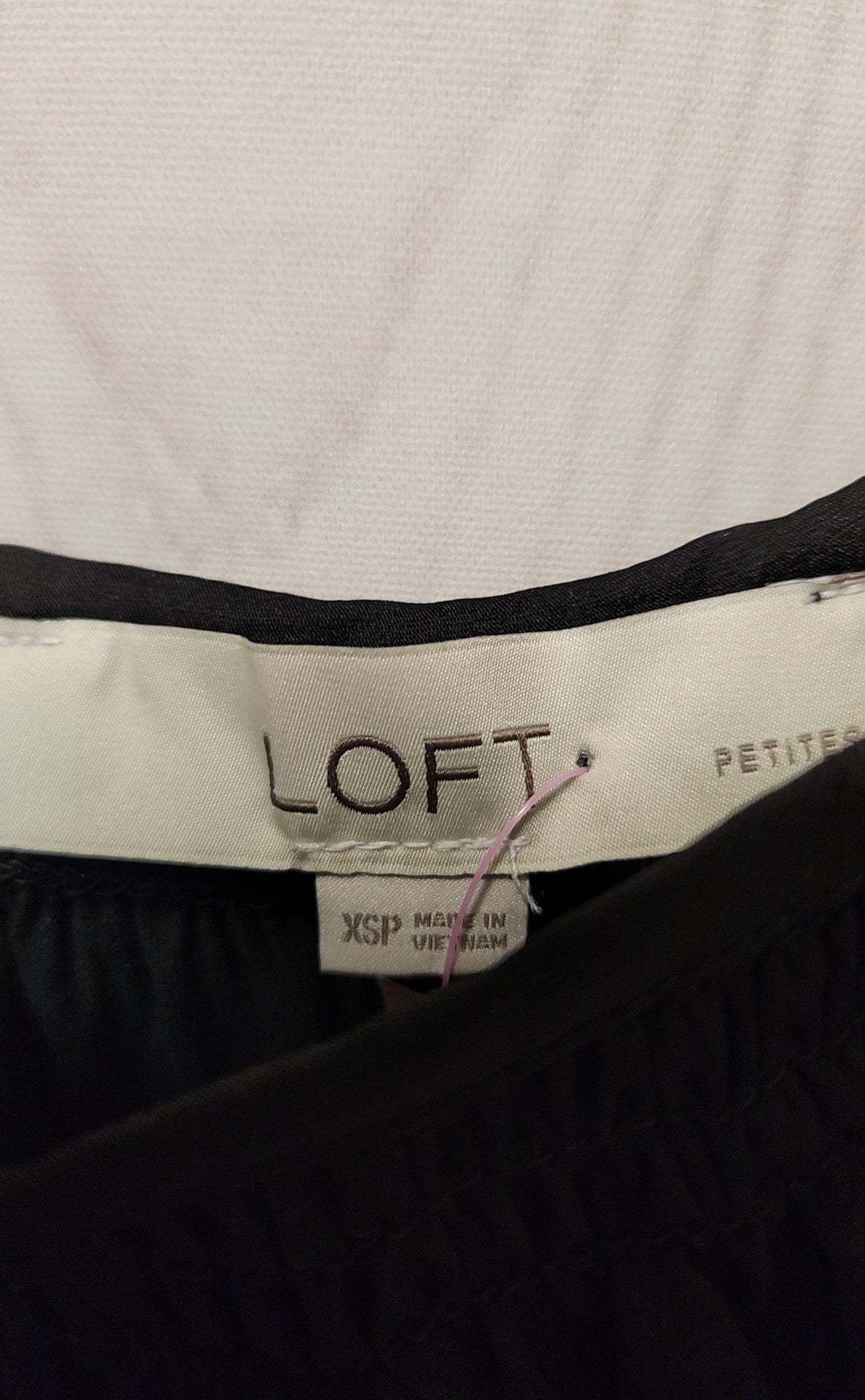 Loft Women's Size XS Petite Black Short Sleeve Top