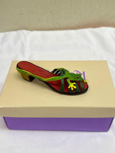 NIB Just the Right Shoe "Ribeting" 2000 Green Pump Figurine