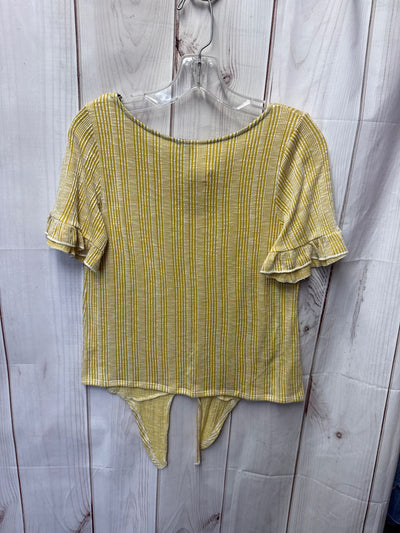 W5 Women's Size M Yellow Short Sleeve Top