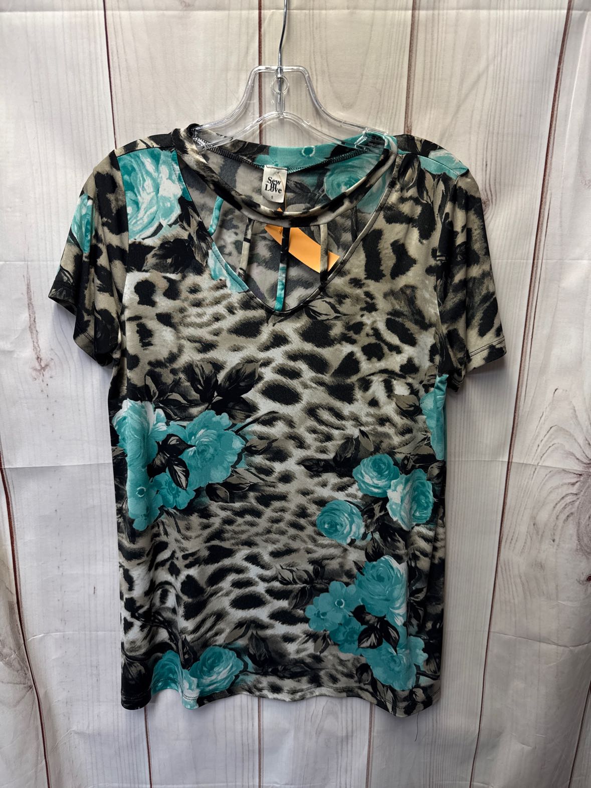 Sew in Love Women's Size S Gray Floral Short Sleeve Top