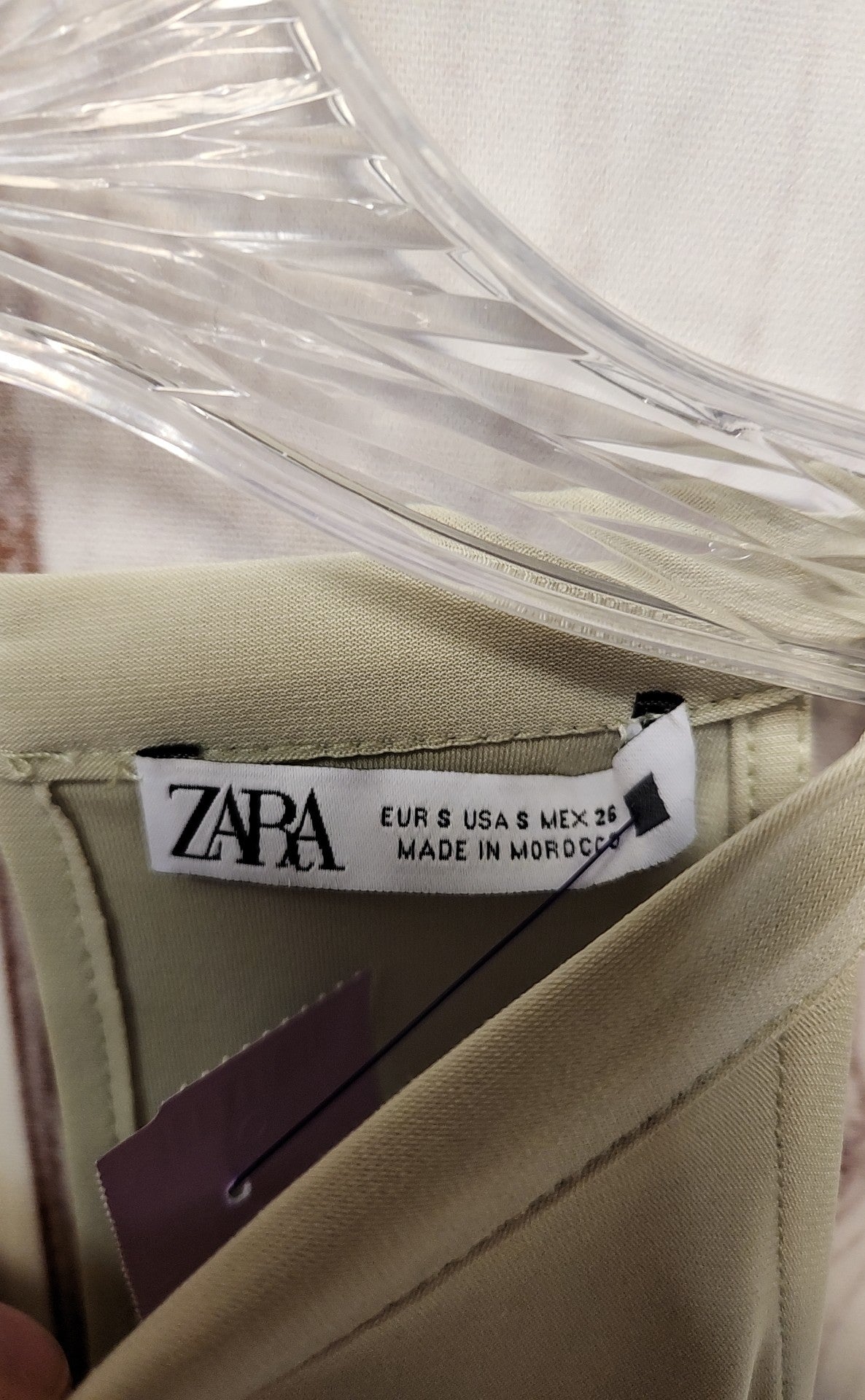 Zara Women's Size S Green Sleeveless Top